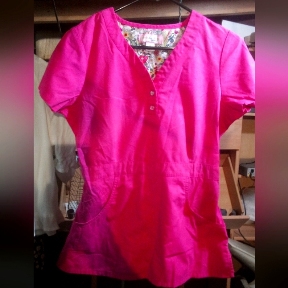Koi scrubs